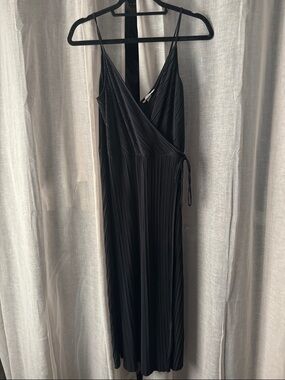 H&M Black Pleated Wrap-Style Midi Dress with Spaghetti Straps
